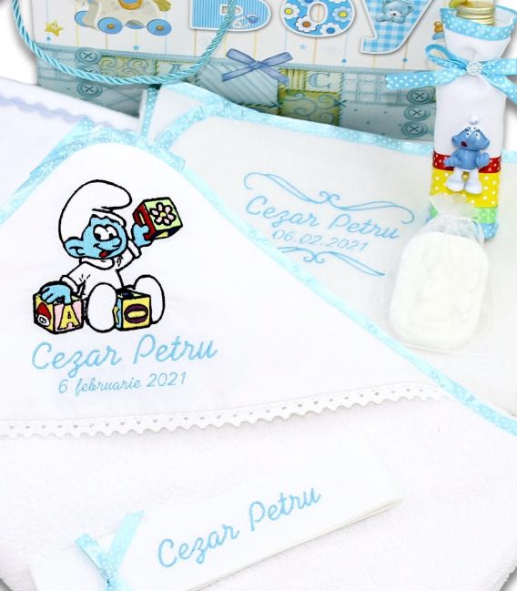 Set trusou bebe strumf personalizat cu jucarii  - Trusouri  Botez Complete